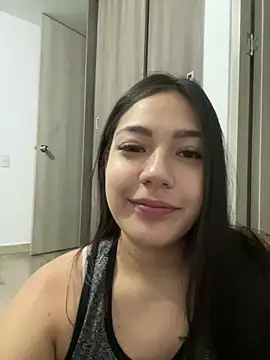 Latina vanessa online show from September 18, 2025, 5:09 am