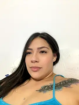 Latina vanessa online show from October 3, 2025, 1:35 am