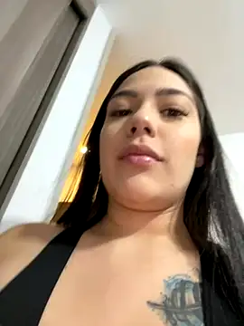 Latina vanessa online show from October 10, 2025, 10:53 pm