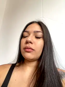 Latina vanessa online show from October 16, 2025, 7:59 pm