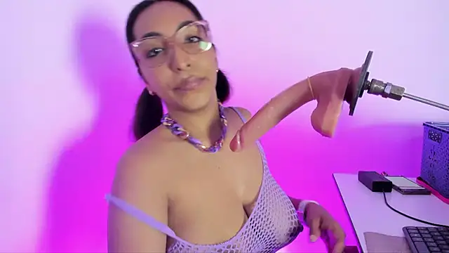 Snapshot of Leticia_brownn1 chatting on May 13, 2026, 7:33 pm Leticia brownn1 online show from May 13, 2026, 7:33 pm
