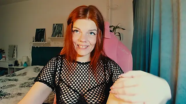 AlysaNightmoon online show from April 13, 2026, 6:52 am