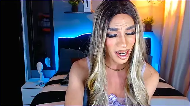 camila hootie online show from January 24, 2025, 8:13 am