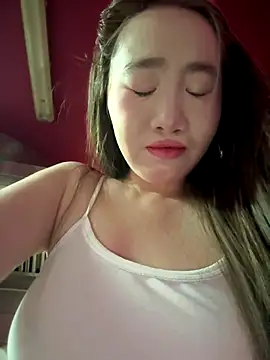 Snapshot of Asianpie_ chatting on September 12, 2025, 12:11 am Asianpie online show from September 12, 2025, 12:11 am