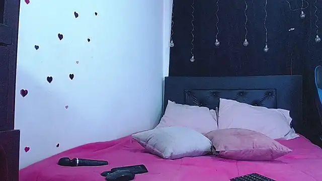 Georgina Copper online show from February 21, 2026, 8:43 pm