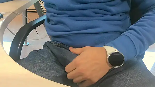 alessandroman2114 online show from January 15, 2026, 11:04 am