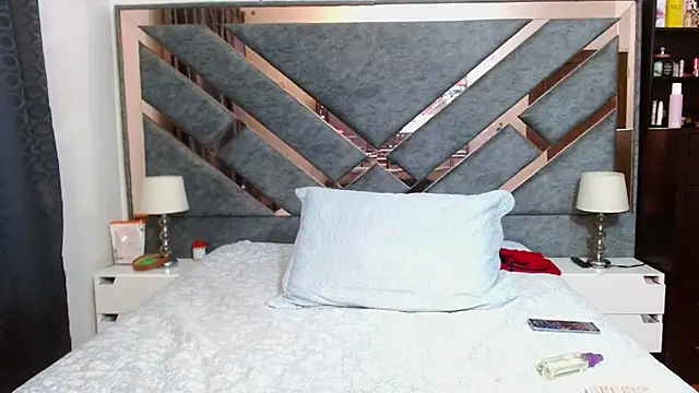 KarlaTesg online show from March 21, 2026, 8:19 am