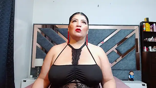 Snapshot of KarlaTesg chatting on June 27, 2026, 9:58 am KarlaTesg online show from June 27, 2026, 9:58 am