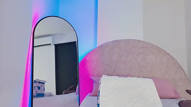 Snapshot of sh_malala chatting on November 24, 2025, 7:13 pm sh malala online show from November 24, 2025, 7:13 pm