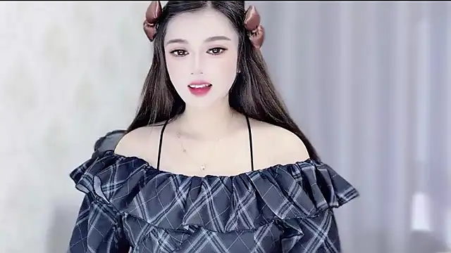 VIWVI online show from February 8, 2026, 5:33 am