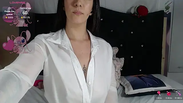 Snapshot of nikol_winick chatting on June 10, 2026, 10:30 pm nikol winick online show from June 10, 2026, 10:30 pm