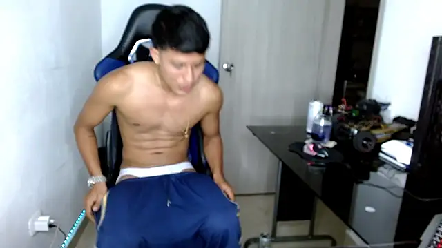 Snapshot of Juan_da01 chatting on February 26, 2025, 1:21 am Juan da01 online show from February 26, 2025, 1:21 am
