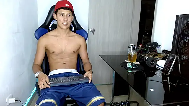 Snapshot of Juan_da01 chatting on March 5, 2025, 12:27 am Juan da01 online show from March 5, 2025, 12:27 am