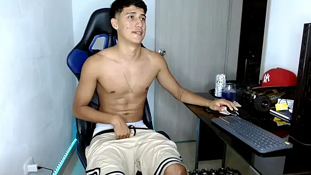 Snapshot of Juan_da01 chatting on March 10, 2025, 3:12 am Juan da01 online show from March 10, 2025, 3:12 am