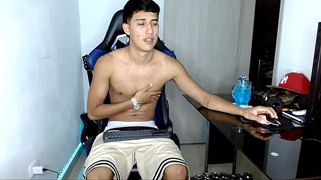 Snapshot of Juan_da01 chatting on March 15, 2025, 1:30 am Juan da01 online show from March 15, 2025, 1:30 am