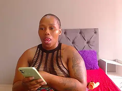 curvycloe1 online show from February 10, 2025, 10:09 am