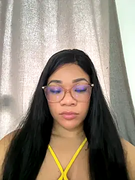 ashley Tompson1 online show from October 30, 2025, 12:39 pm