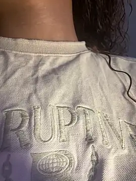 ashley Tompson1 online show from April 6, 2026, 11:33 am