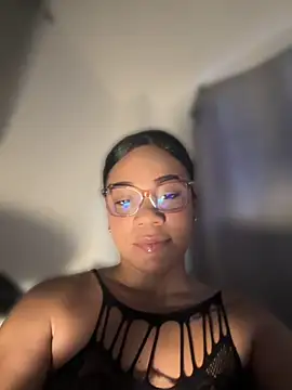 ashley Tompson1 online show from July 13, 2026, 11:57 am