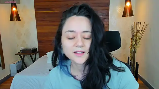 KatherineBond online show from January 21, 2025, 1:39 am