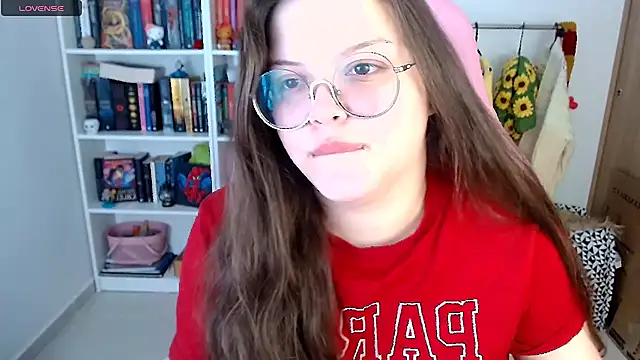 Gabiwaifu online show from November 16, 2025, 7:41 pm