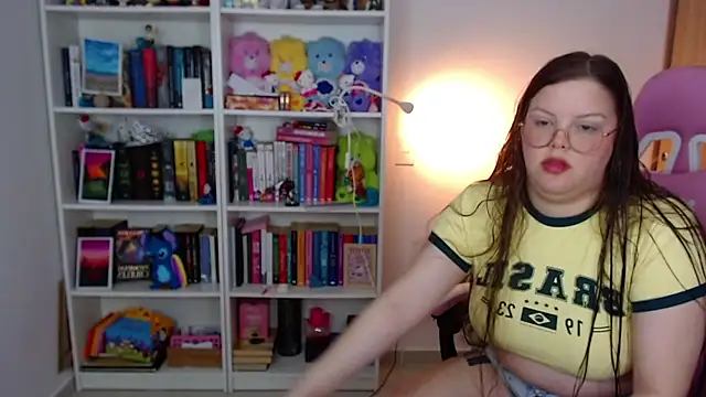 Snapshot of Gabiwaifu chatting on May 2, 2026, 5:56 am Gabiwaifu online show from May 2, 2026, 5:56 am