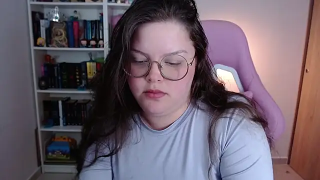 Snapshot of Gabiwaifu chatting on June 20, 2026, 4:59 am Gabiwaifu online show from June 20, 2026, 4:59 am