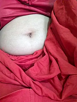 Snapshot of Priya_Bong chatting on June 25, 2026, 5:56 am Priya Bong online show from June 25, 2026, 5:56 am