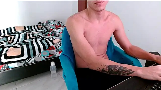 deividcloud36 online show from October 2, 2025, 7:32 pm