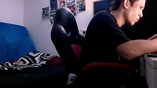 Snapshot of deividcloud36 chatting on February 1, 2026, 9:02 pm deividcloud36 online show from February 1, 2026, 9:02 pm