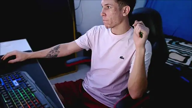 Snapshot of deividcloud36 chatting on February 23, 2026, 6:38 pm deividcloud36 online show from February 23, 2026, 6:38 pm