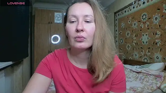 AnnaXLovers online show from November 12, 2025, 6:47 am