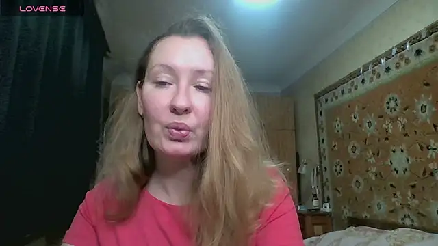 AnnaXLovers online show from November 28, 2025, 8:50 am