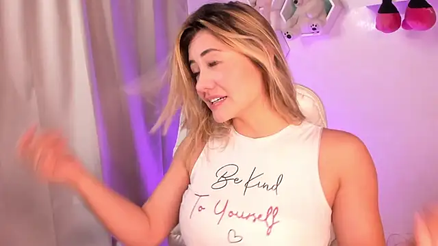 Snapshot of Nataliia_09 chatting on March 6, 2025, 4:38 pm Nataliia 09 online show from March 6, 2025, 4:38 pm