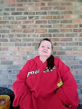 Snapshot of Bayou_Woman68 chatting on November 3, 2025, 4:30 pm Bayou Woman68 online show from November 3, 2025, 4:30 pm