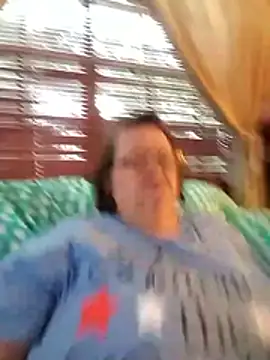 Snapshot of Bayou_Woman68 chatting on June 14, 2026, 10:45 pm Bayou Woman68 online show from June 14, 2026, 10:45 pm
