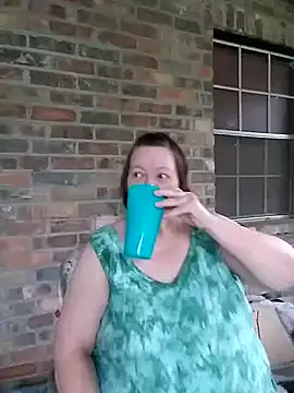 Snapshot of Bayou_Woman68 chatting on June 16, 2026, 7:38 pm Bayou Woman68 online show from June 16, 2026, 7:38 pm