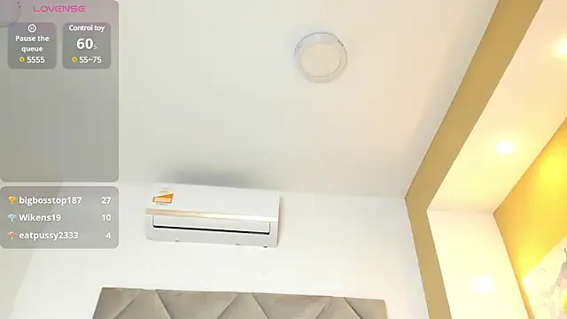 Adelehottman online show from February 19, 2025, 8:41 pm