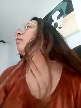 Peach-Lawrence online show from December 19, 2024, 11:03 pm