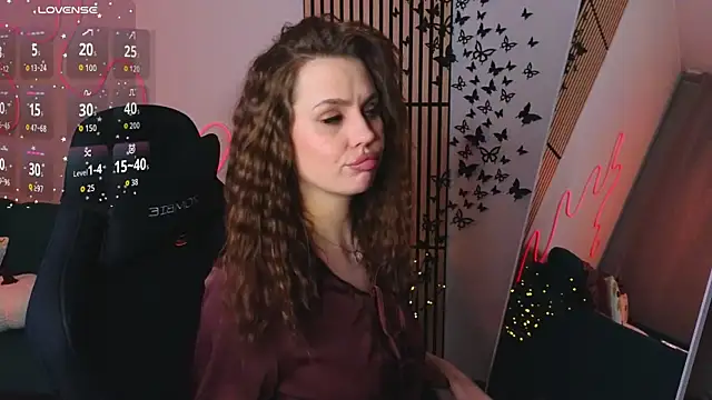 Aisha Riley online show from October 31, 2025, 5:14 pm