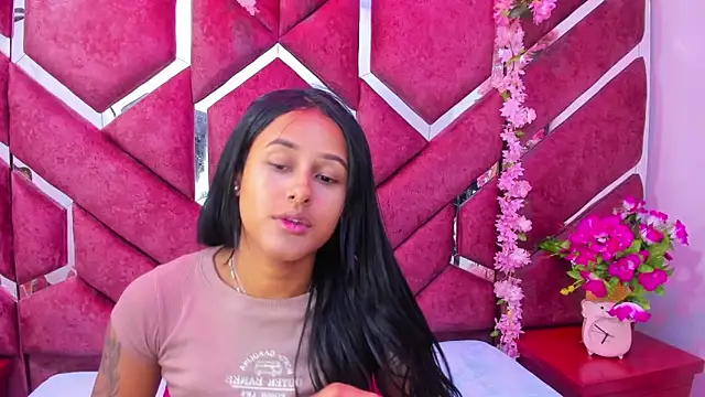 Snapshot of milly_print chatting on October 8, 2025, 3:26 am milly print online show from October 8, 2025, 3:26 am