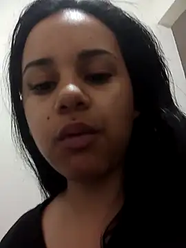  Miaaleon online show from February 28, 2025, 1:14 pm