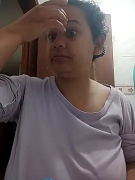  Miaaleon online show from February 18, 2026, 10:22 am