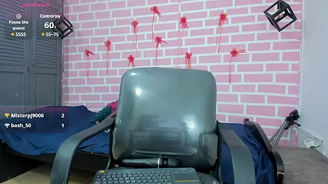 emy 0 online show from March 23, 2025, 5:32 am