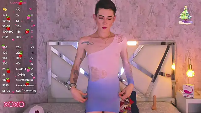 Snapshot of dominic_thailor chatting on December 16, 2025, 2:22 pm dominic thailor online show from December 16, 2025, 2:22 pm