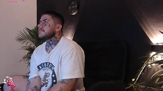 Ash gusbig online show from February 12, 2025, 3:18 am