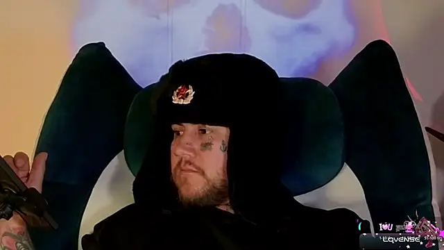 Ash gusbig online show from November 7, 2025, 3:28 am