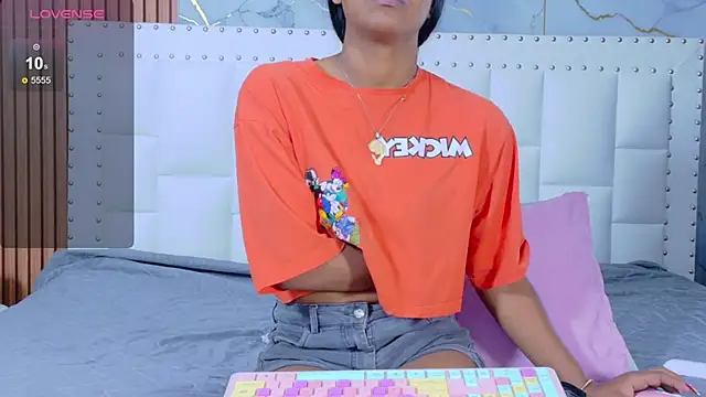 indianschoolgirl online show from January 5, 2026, 8:01 pm