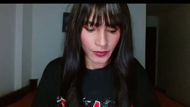 carolinemiller7 online show from January 10, 2025, 8:07 am