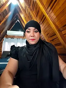 AmbarBurhan online show from December 16, 2025, 3:39 pm